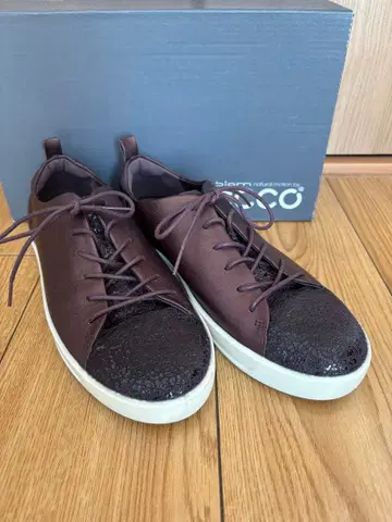 ECCO 브라운 가죽 스니커즈 사이즈 38