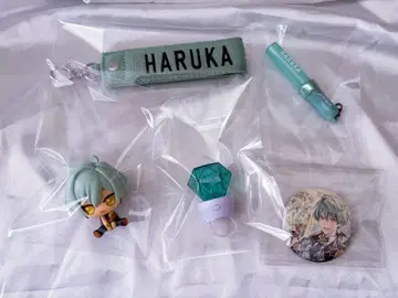 아이나나 이세 유우 굿즈 묶음 판매