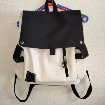 MingYang 화이트 블랙 백팩