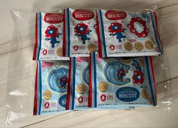 EXPO 2025 비스킷과 스트랩