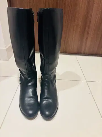 새상품급 healme 절개 롱 부츠 블랙 23cm