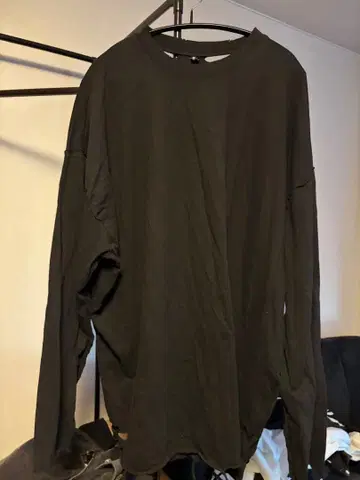 블랙 긴팔 티셔츠 오버 사이즈 데미지 롱 T xu dog