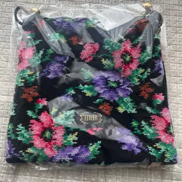 [ 미사용 새상품 택 포함 ] FEILER 플라워 자수 복조리 파우치