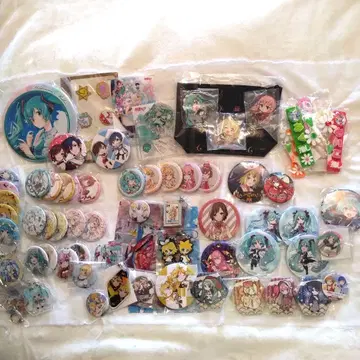 하츠네 미쿠 굿즈 세트 2 묶음 판매