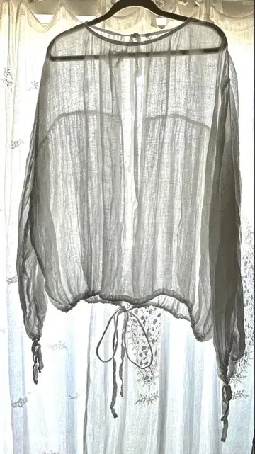 베리떼꾸르 블라우스 화이트 린넨