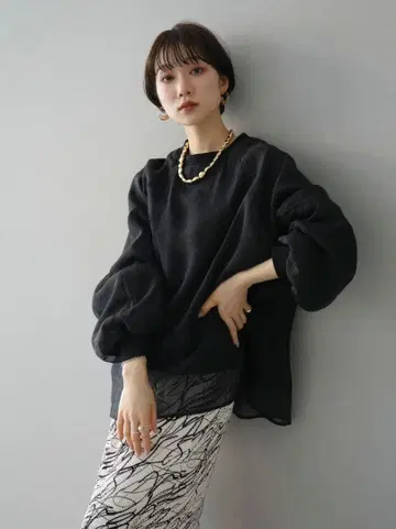 시어 레이어드 쭈리 맨투맨 풀오버 블랙 lumier 뤼미에