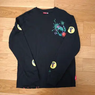 닌텐도 스프라툰 긴팔 티셔츠 S 사이즈
