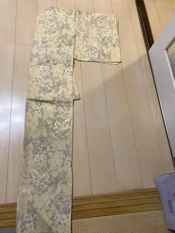 기모노 순수 실크 크림색 계열