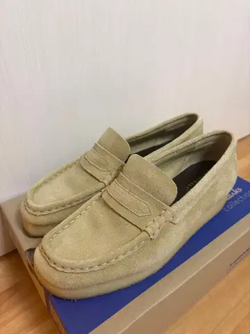 [ 새상품급 ] Clarks 베이지 왈라비 로퍼