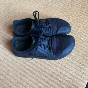 VIVOBAREFOOT 블랙 러닝화