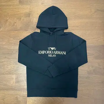 EMPORIO ARMANI 블랙 후드티