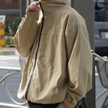 ills 베이지 나일론 자켓 M 사이즈