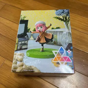 아냐 포저 피규어 Luminasta
