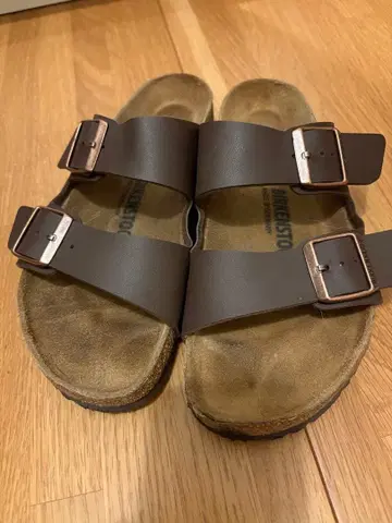 Birkenstock 브라운 두 줄 벨트 샌들