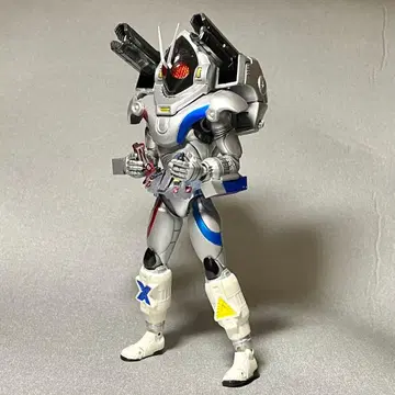 S.H. 피규아트 가면라이더 포제 마그넷 스테이츠