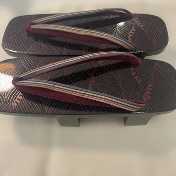 나뭇잎 무늬 일본 나막신 약 20cm