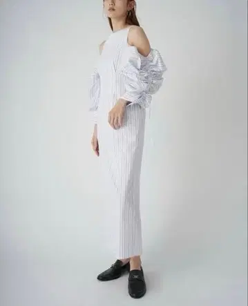 SNIDEL 스나이델 쇼스킨 원피스