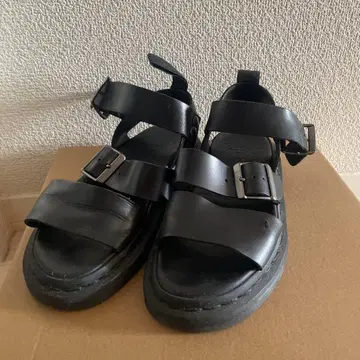 닥터마틴 샌들 여성용 23cm