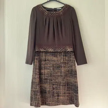 브라운 긴팔 무릎 기장 원피스 트위드풍 새상품급