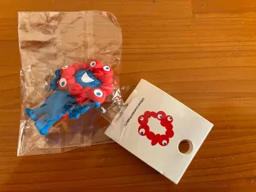 미야쿠미야쿠 키링