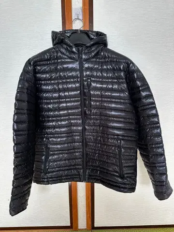 파타고니아 울트라 라이트 다운 블랙 L