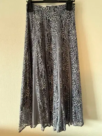 레이스 플레어 스커트 꽃무늬