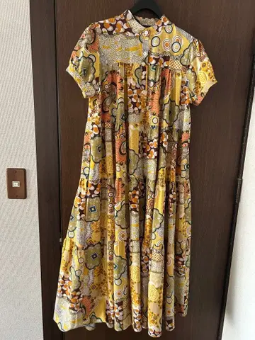 멜랑주 멀티 컬러 반팔 무릎 기장 원피스