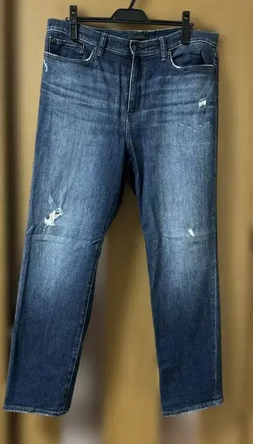 유니클로 스트레이트 데님 다크 블루 보이프렌드 데님 34