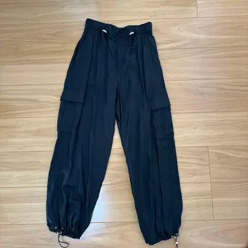 jena espace merveilleux 드레이프감 팬츠