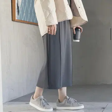 SUKALA 맨투맨 오프 터틀 스커트 셋업