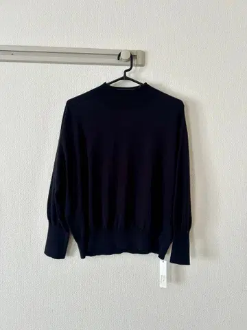 [ 미사용 새상품 ] LinenYa 린넨야 코튼 모크넥 긴팔 니트 블랙