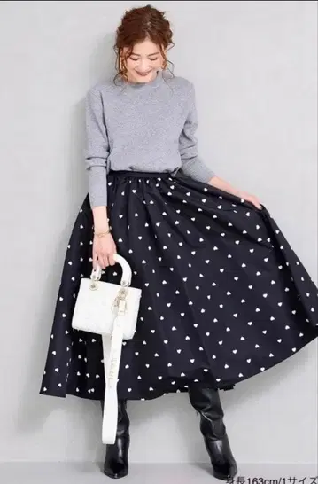 obli 오블리 하트 자수 스커트