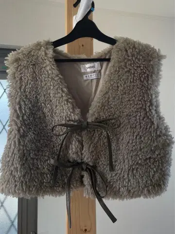 snidel 베이지 퍼 베스트