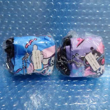 산리오 캐릭터즈 숄더 보틀 케이스 캡슐 토이