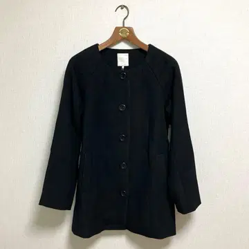 아모와르카프리스 노카라 코트 38 블랙 미사용 새상품