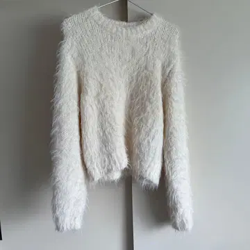 뷰티 앤 유스 페더 얀 니트