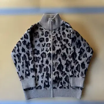 레오파드 무늬 집업 니트 긴팔