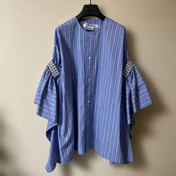 펄 장식 블라우스