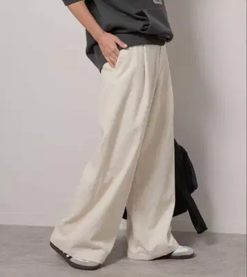 워셔블 코듀로이 턱 와이드 팬츠 화이트 40