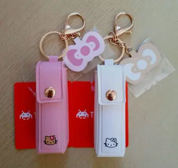 다이토 한정판 My 헬로키티 립 모양 참 포함 립 파우치 핑크 화이트