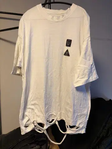 밀크보이 데미지 컷 아웃 디자인 화이트 T셔츠 L