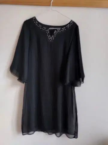 23구 블랙 원피스