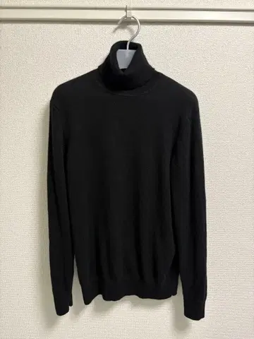 UNIQLO 블랙 캐시미어 터틀넥 스웨터 M