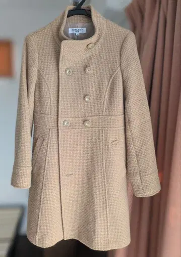 내추럴 뷰티 베이직의 코트