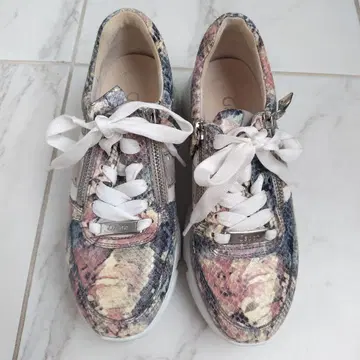 가버 멀티 컬러 스니커즈