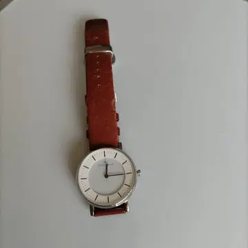 심플한 브라운 가죽 아날로그 시계