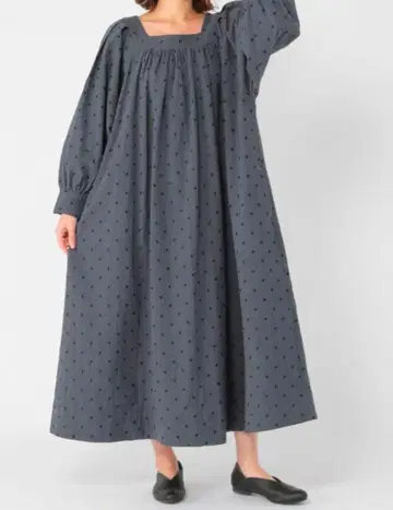 새상품 natural by clip 도트 자수 스퀘어 원피스