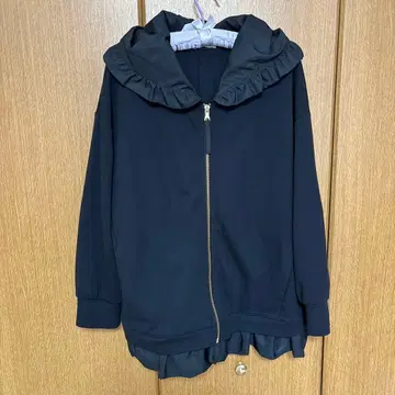 로즈 티아라 프릴 후드 집업 후드티