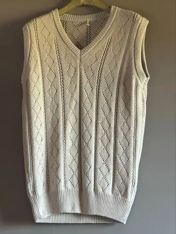 Sunflower 다이아몬드 편직 니트 베스트