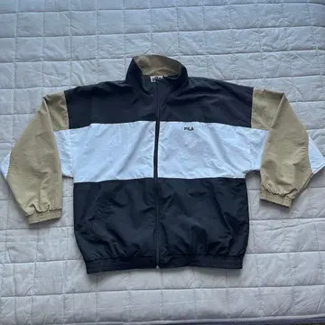FILA 바람막이